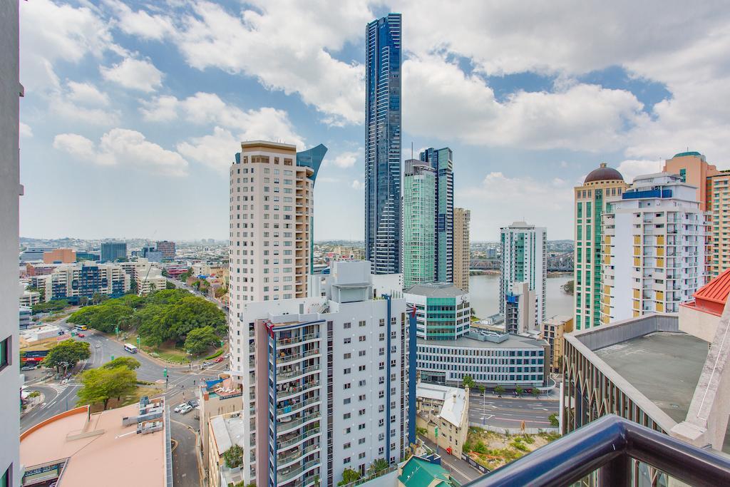 Republic Apartments Brisbane City Exterior photo